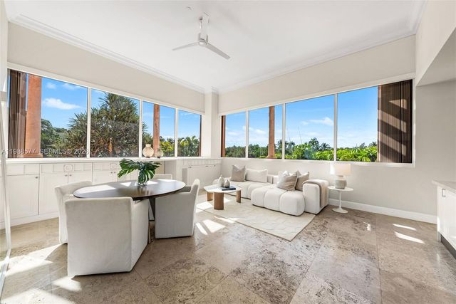 10 Edgewater Dr Lanai South, Coral Gables, FL 33133