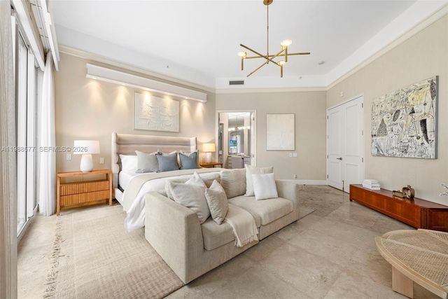 10 Edgewater Dr Lanai South, Coral Gables, FL 33133