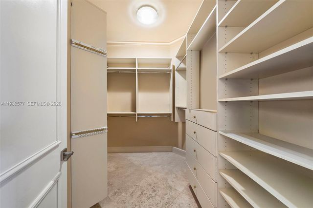 10 Edgewater Dr Lanai South, Coral Gables, FL 33133