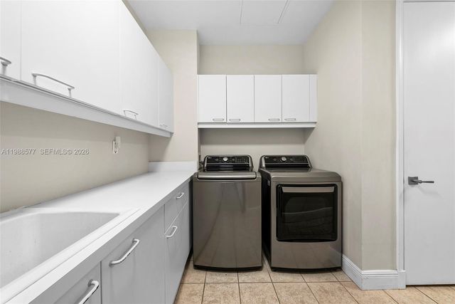 10 Edgewater Dr Lanai South, Coral Gables, FL 33133