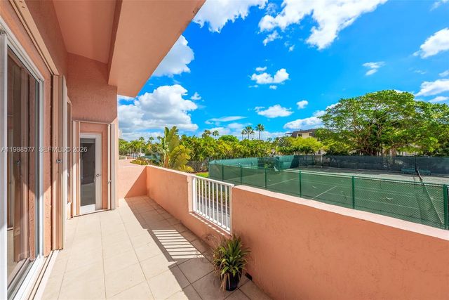 10 Edgewater Dr Lanai South, Coral Gables, FL 33133