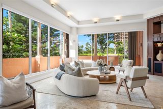 10 Edgewater Dr Lanai South, Coral Gables, FL 33133