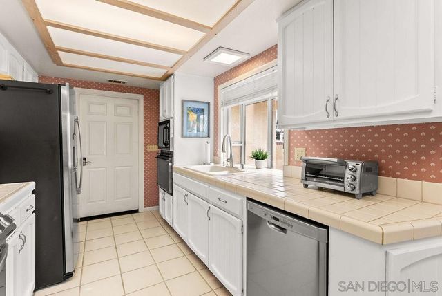 7303 Eads Ave, La Jolla, CA 92037