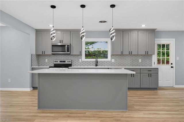 4516 Sheffield DR, Virginia Beach, VA 23455