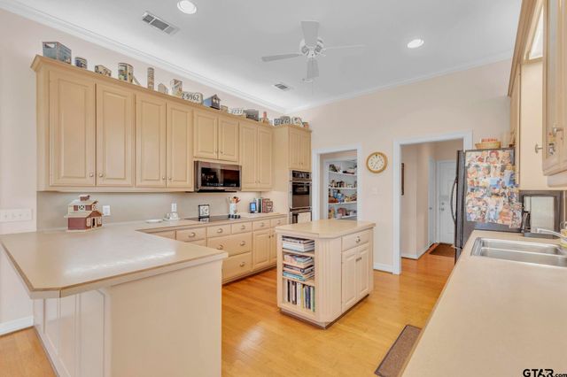 18340 County Road 479, Lindale, TX 75771