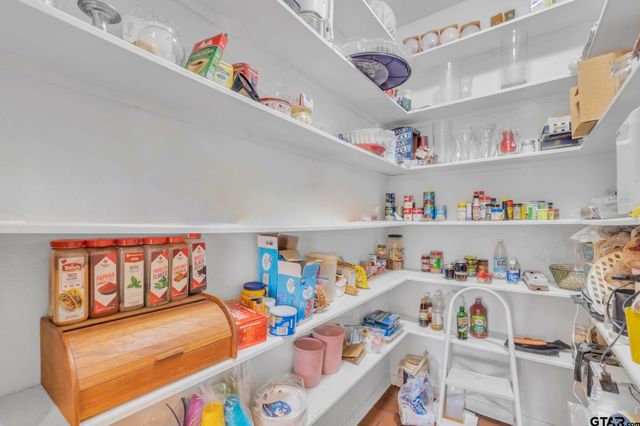 18340 County Road 479, Lindale, TX 75771