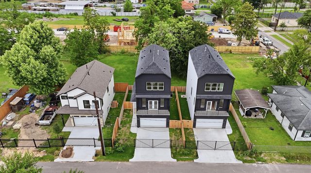 944 Homer Street, Houston, TX 77091