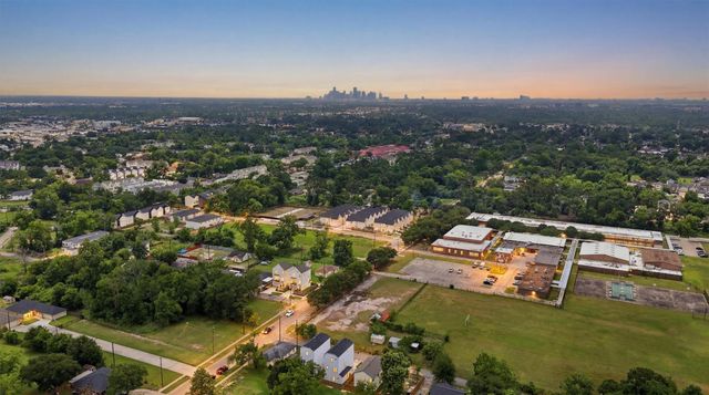 944 Homer Street, Houston, TX 77091