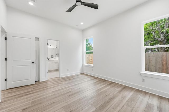 944 Homer Street, Houston, TX 77091