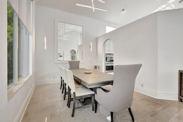 6766 Royal Orchid Circle, Delray Beach, FL 33446