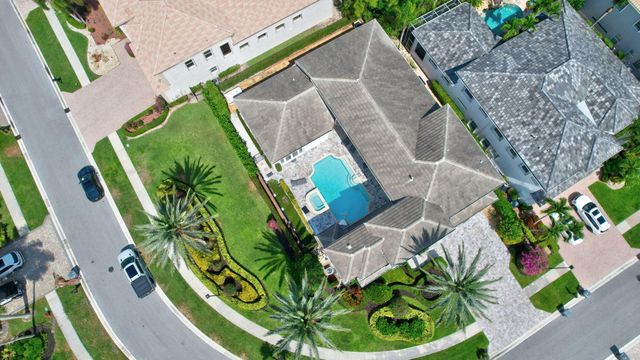 6766 Royal Orchid Circle, Delray Beach, FL 33446