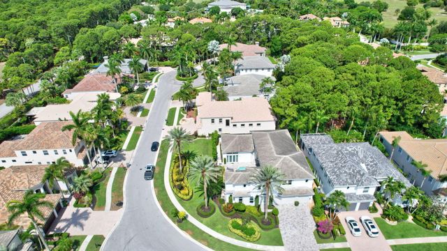 6766 Royal Orchid Circle, Delray Beach, FL 33446