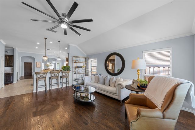 1121 Seclusion Cove Drive, Mckinney, TX 75072