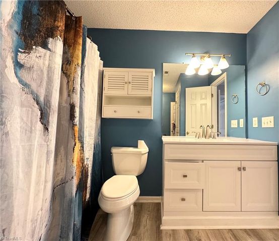 1608 Springfield Way Drive, Clemmons, NC 27012