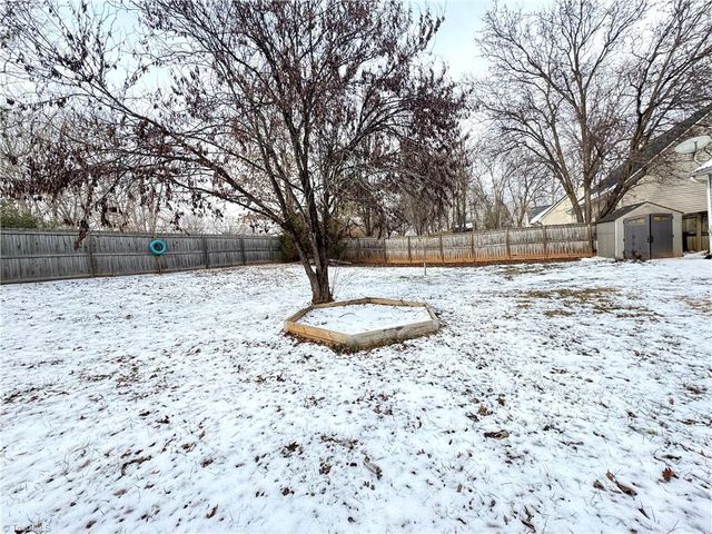 1608 Springfield Way Drive, Clemmons, NC 27012