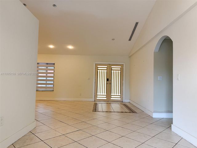 12250 SW 2nd St, Miami, FL 33184