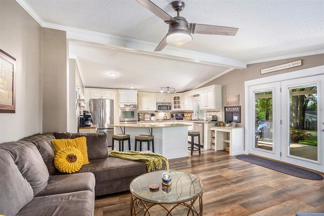 46270 Leedy Point Road, Bloomingdale, MI 49026