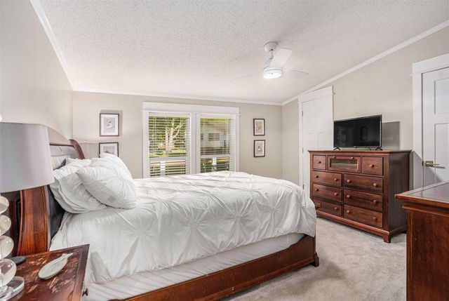 46270 Leedy Point Road, Bloomingdale, MI 49026