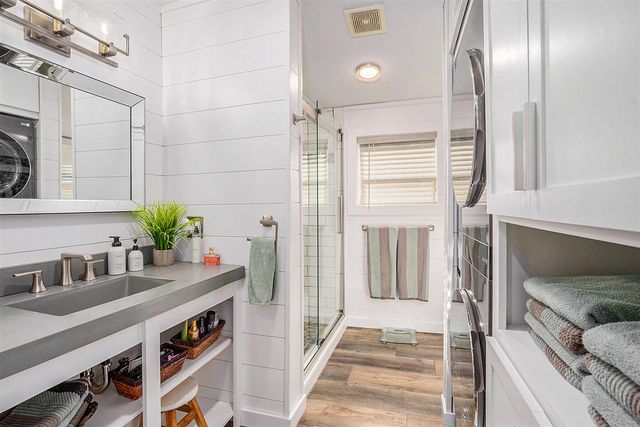 46270 Leedy Point Road, Bloomingdale, MI 49026