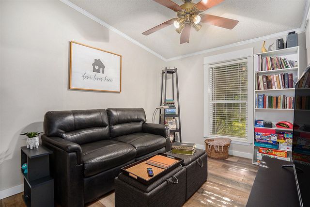 46270 Leedy Point Road, Bloomingdale, MI 49026