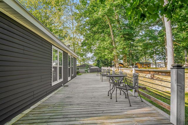 46270 Leedy Point Road, Bloomingdale, MI 49026