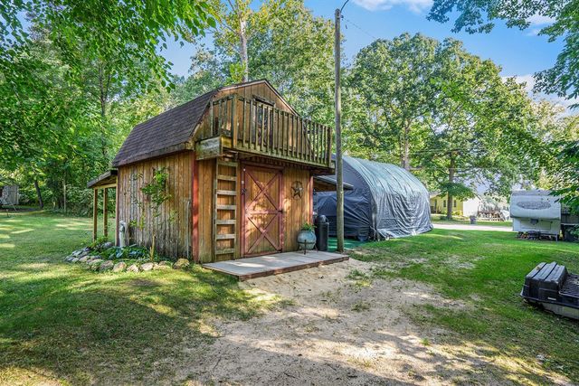 46270 Leedy Point Road, Bloomingdale, MI 49026