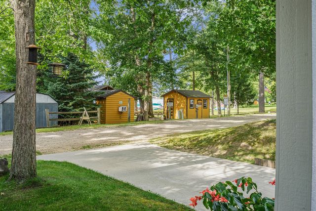 46270 Leedy Point Road, Bloomingdale, MI 49026