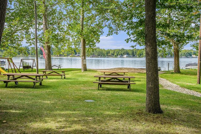 46270 Leedy Point Road, Bloomingdale, MI 49026