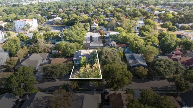 1025 W Craig Pl Apt 1, San Antonio, TX 78201