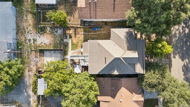 1025 W Craig Pl Apt 1, San Antonio, TX 78201