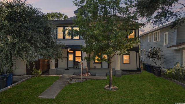 1025 W Craig Pl Apt 1, San Antonio, TX 78201