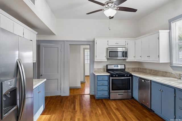 1025 W Craig Pl Apt 1, San Antonio, TX 78201