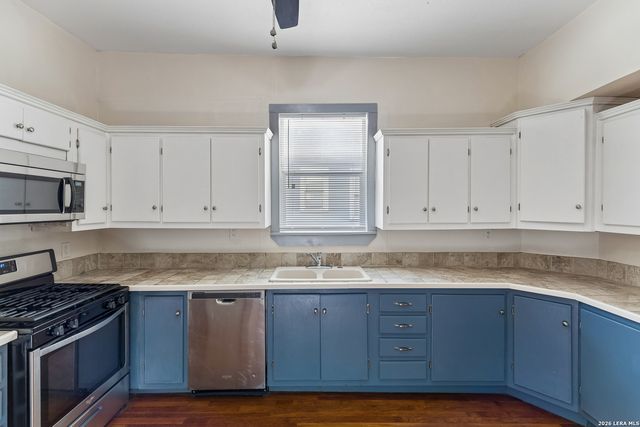 1025 W Craig Pl Apt 1, San Antonio, TX 78201