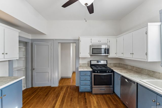 1025 W Craig Pl Apt 1, San Antonio, TX 78201
