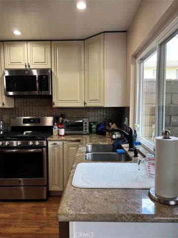 1166 N Barston, Covina, CA 91724
