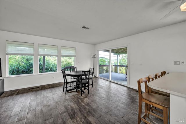 18528 N Shore Dr, Hidden Valley Lake, CA 95467