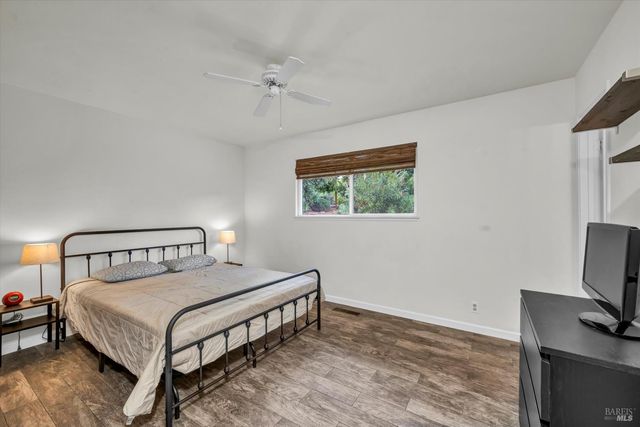 18528 N Shore Dr, Hidden Valley Lake, CA 95467