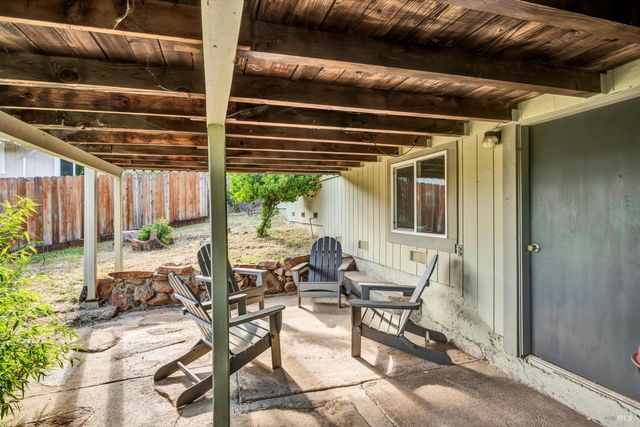 18528 N Shore Dr, Hidden Valley Lake, CA 95467