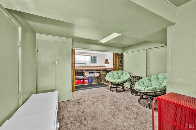18528 N Shore Dr, Hidden Valley Lake, CA 95467