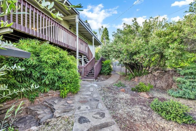 18528 N Shore Dr, Hidden Valley Lake, CA 95467