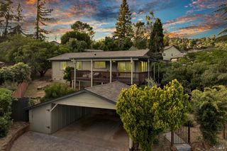 18528 N Shore Dr, Hidden Valley Lake, CA 95467