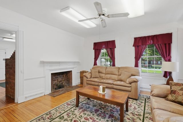 605 Main Street, Woburn, MA 01801