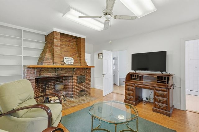 605 Main Street, Woburn, MA 01801