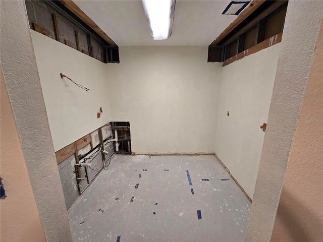 4325 AEGEAN DRIVE 204B, Tampa, FL 33611