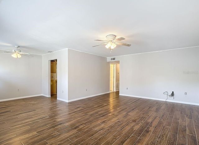 4325 AEGEAN DRIVE 204B, Tampa, FL 33611