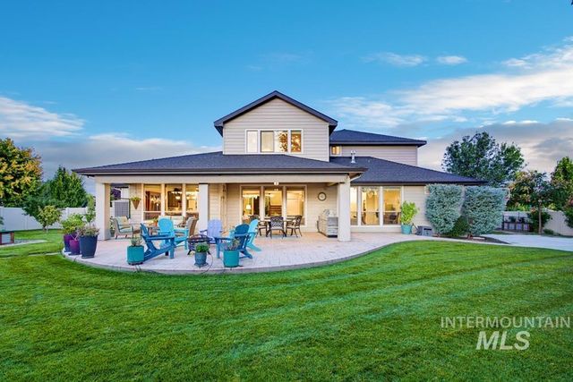 2603 N Hearthglow Ave, Eagle, ID 83616