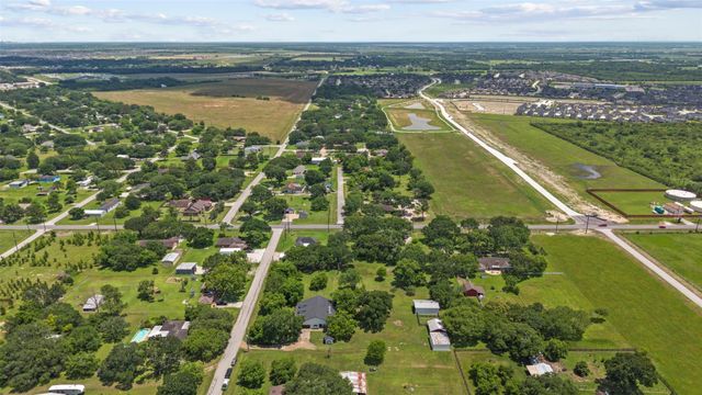 3320 Lottie Lane, Rosenberg, TX 77471