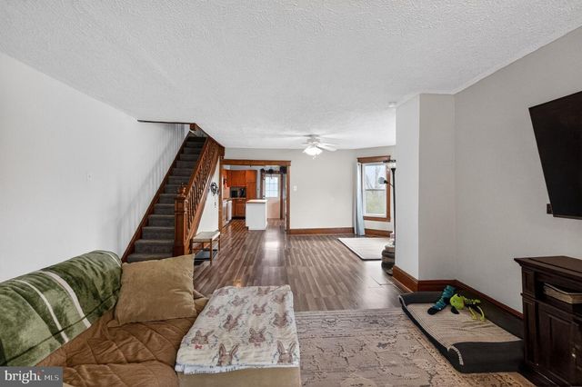 62 E 2ND AVE, Parkesburg, PA 19365