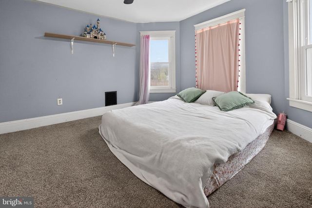62 E 2ND AVE, Parkesburg, PA 19365