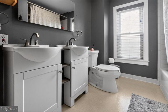 62 E 2ND AVE, Parkesburg, PA 19365